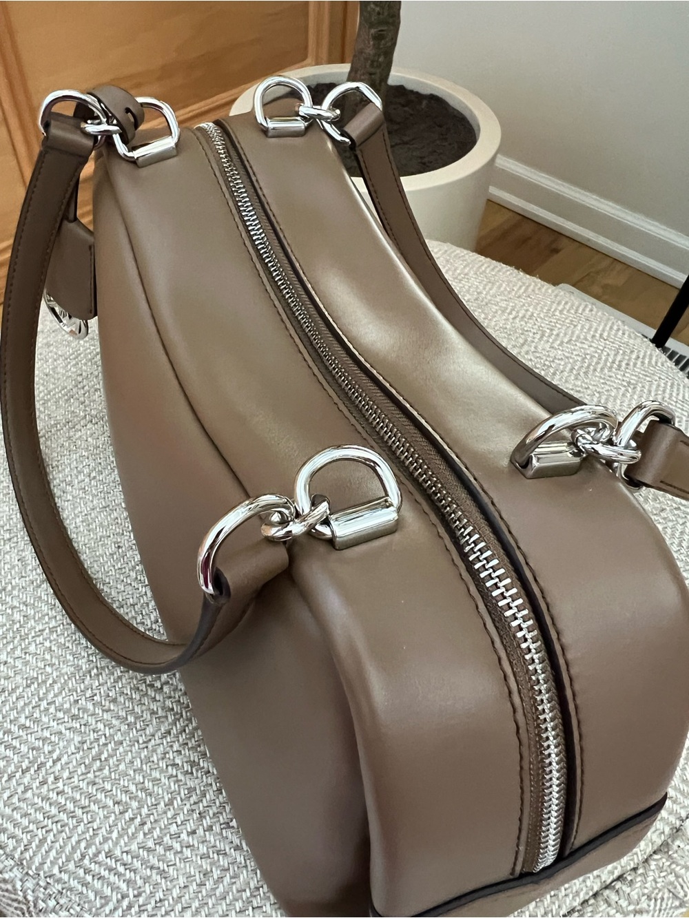 Michael Kors Cecily Shoulder Bag in Driftwood Color - Picture 6 of 10